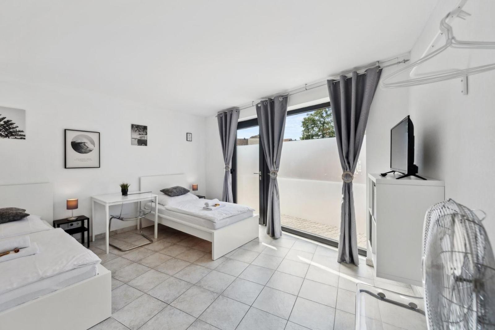Andriss - Travel & Work - 5 Bedroom - Kitchen - Parking Кайзерслаутерн Экстерьер фото